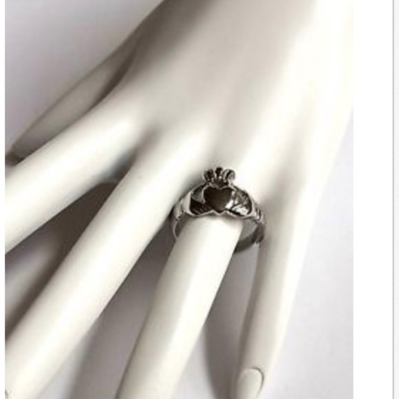 Silver Stainless Steel Claddagh Ring Celtic Irish Size 5 6 7 8 10 - Picture 4 of 8